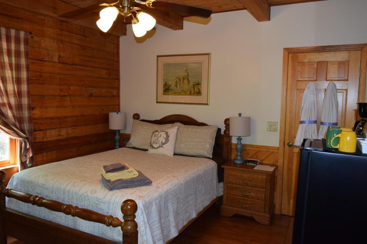 רובינסוויל Creekside Paradise Bed And Breakfast מראה חיצוני תמונה